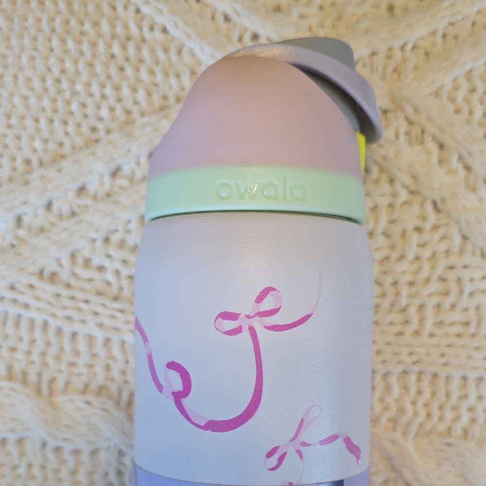 Owala FreeSip Insulated Water Bottle - Pastel Pink & Lavender Bows - Picture 5 of 6